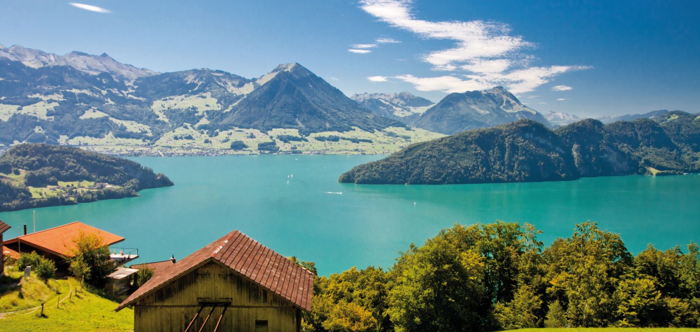 Blick über den Vierwaldstätter See - Berg Pilatus © gevision-shutterstock.com/2013