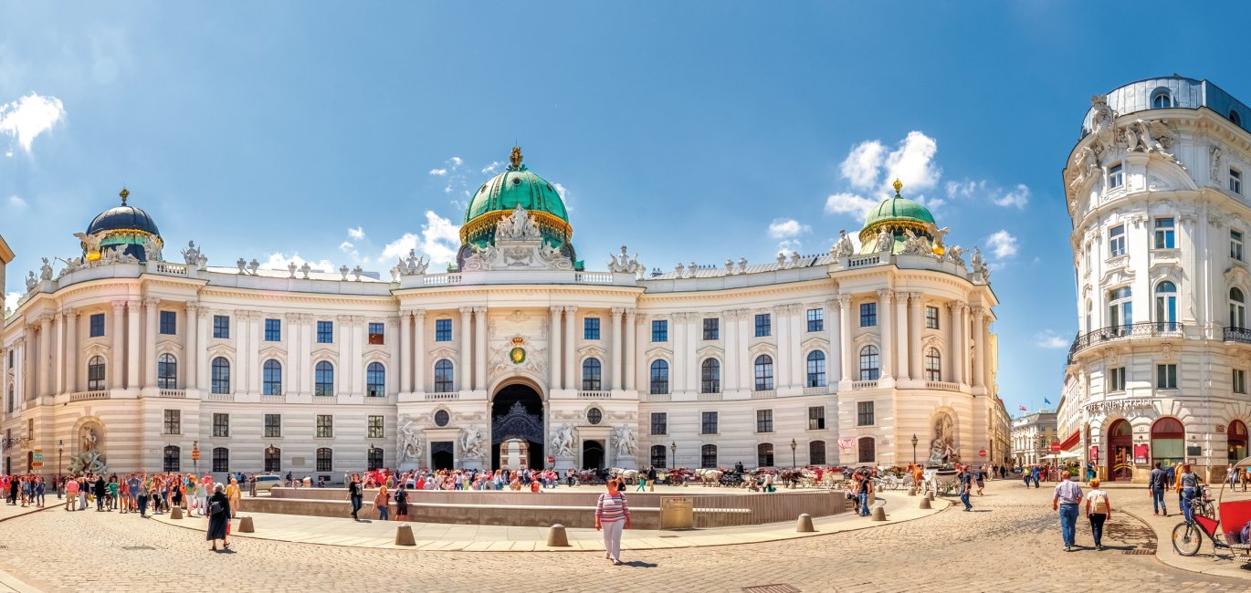Alte Hofburg in Wien © Sina Ettmer - stock.adobe.com