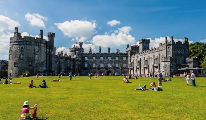 Kilkenny Castle and Gardens © Björn Alberts-fotolia.com