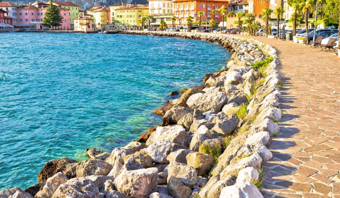 Torbole am Gardasee © xbrchx - stock.adobe.com